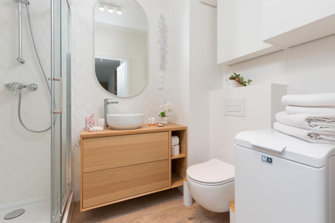 وارسو Nowe Bemowo Apartment By Renters المظهر الخارجي الصورة