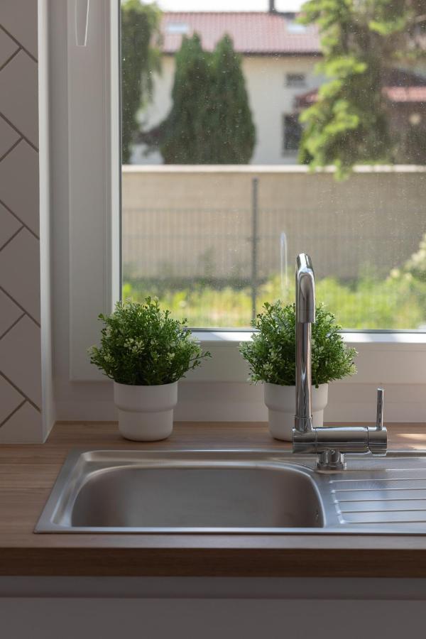 وارسو Nowe Bemowo Apartment By Renters المظهر الخارجي الصورة