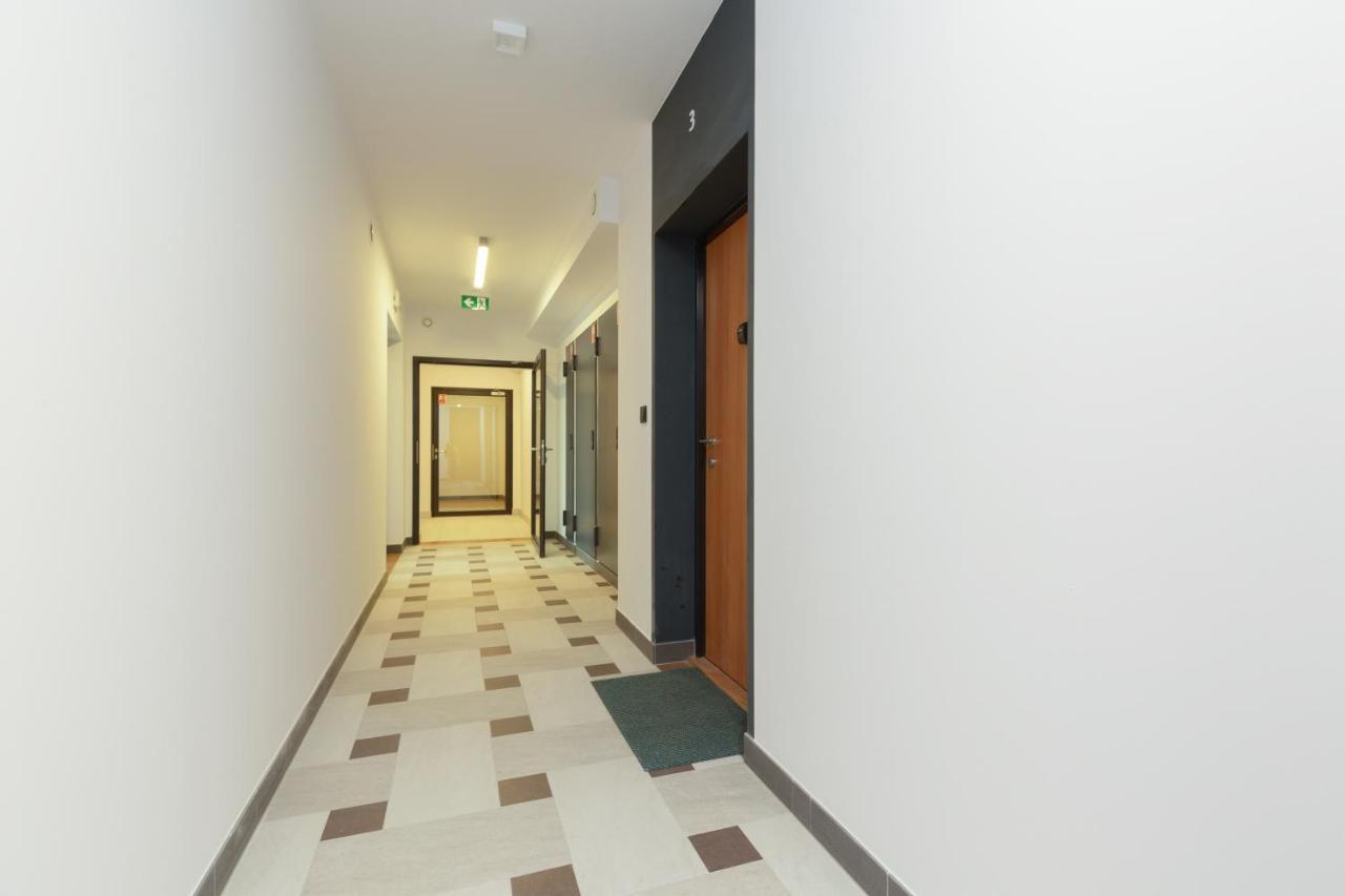 وارسو Nowe Bemowo Apartment By Renters المظهر الخارجي الصورة